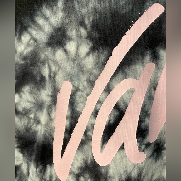 Vans GUC Women’s Tie-Dye Boxy Cropped Crewneck - Picture 3 of 8